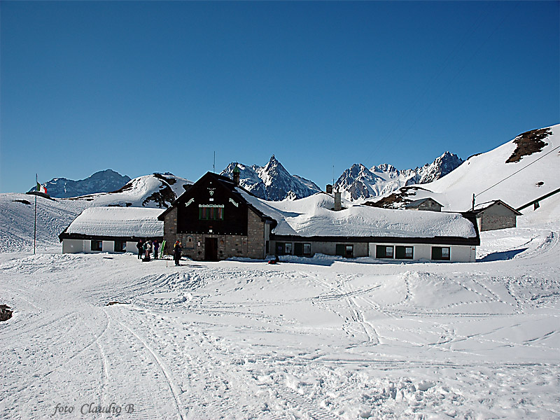 Rifugi e Bivacchi d''Italia.......